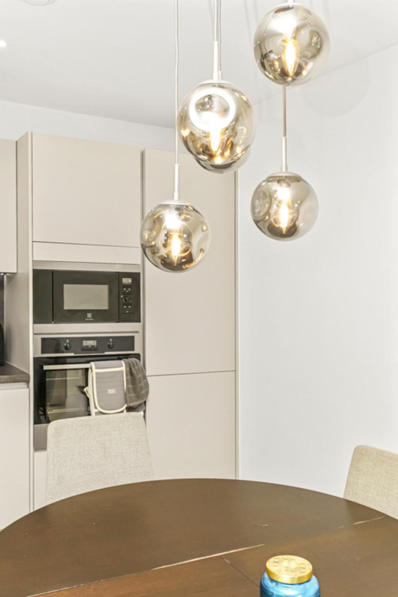 Stylish Surrey Quays Apartment - 10 Mins From Station Londyn Zewnętrze zdjęcie