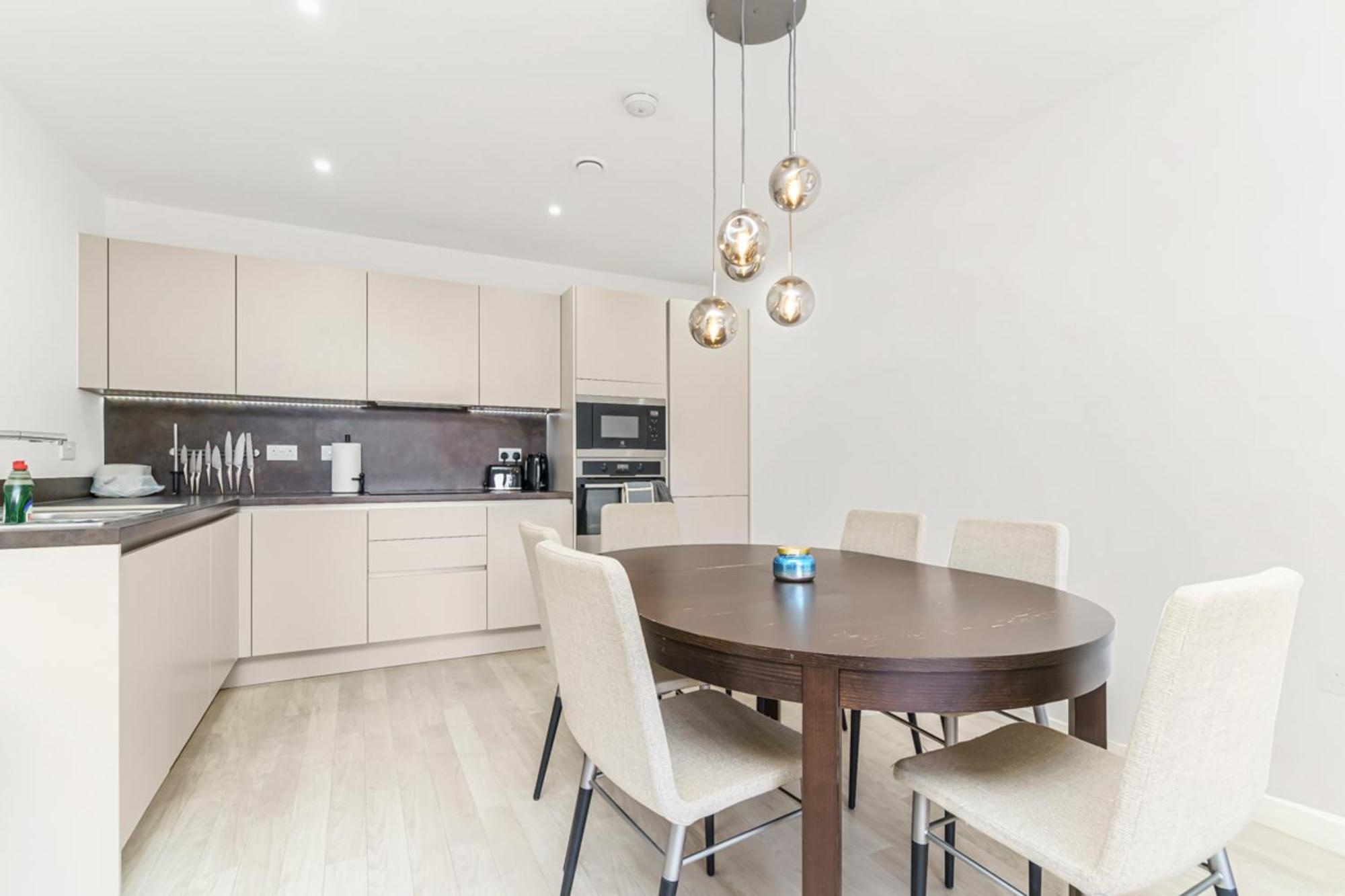 Stylish Surrey Quays Apartment - 10 Mins From Station Londyn Zewnętrze zdjęcie